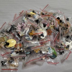 Mystery Disney Pin Bundle-25 Pins
